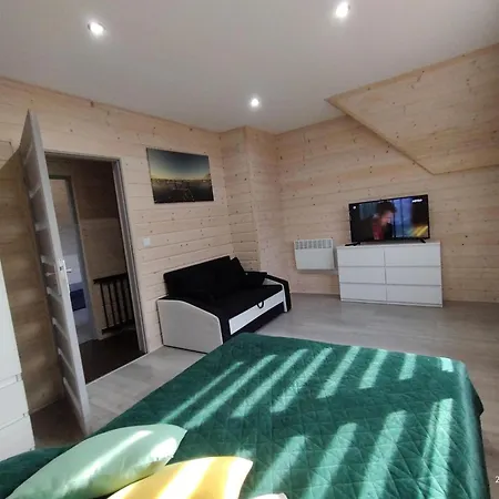New Homes With A Swimming Pool, Rewal